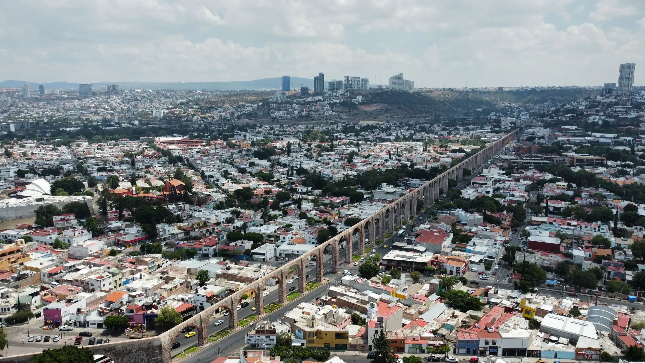 Vista aérea del acueducto de Querétaro